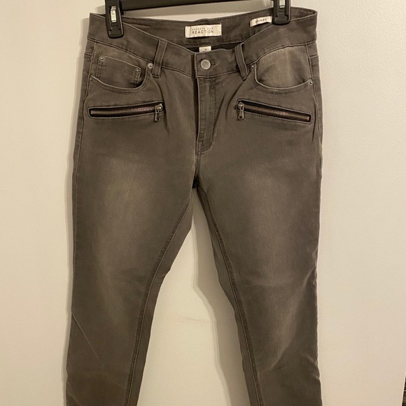 Kenneth Cole Jeans - Picture 2 of 6